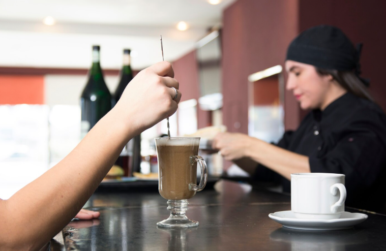 "Suset".. Şam cafe, Down sendromlu insanları topluma entegre etmeyi amaçlıyor